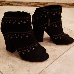 Jessica Simpson booties